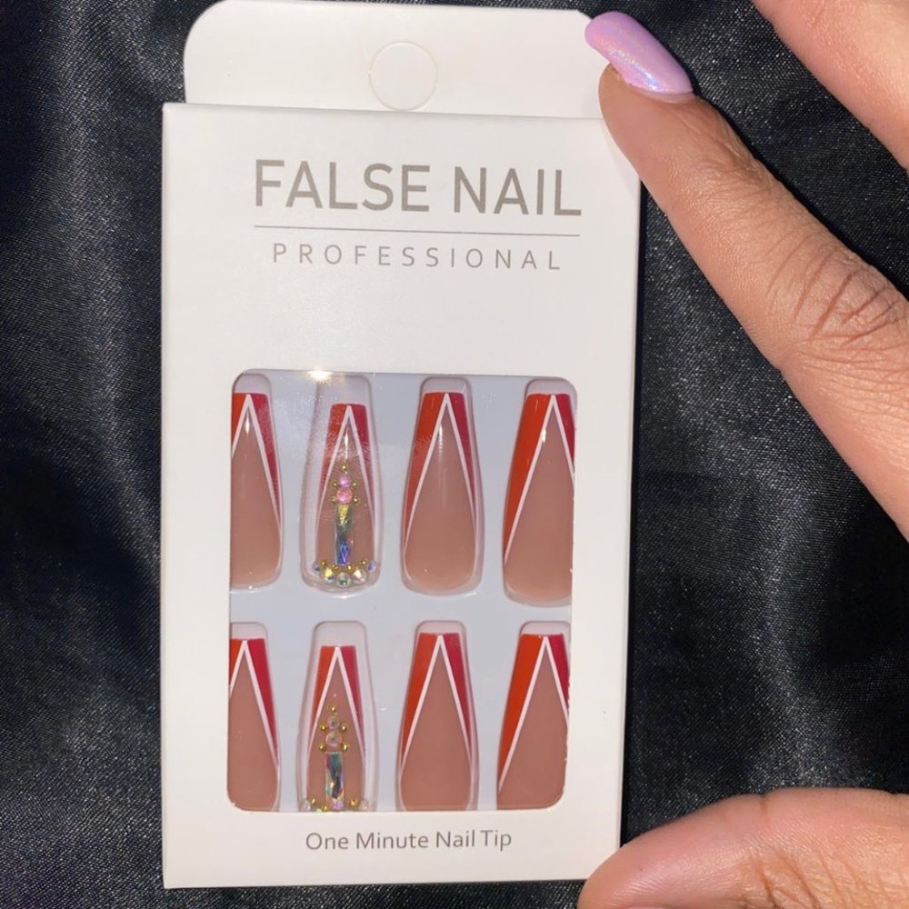 press on nails